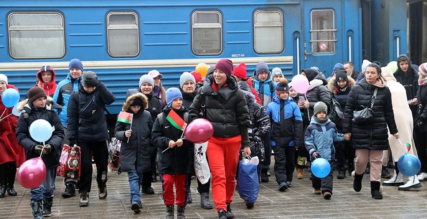 Український дітей вивозять до Білорусі